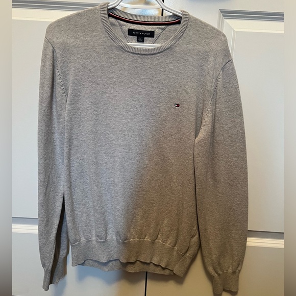 Tommy Hilfiger Long Sleeve Pull Over Sweater - Picture 1 of 3